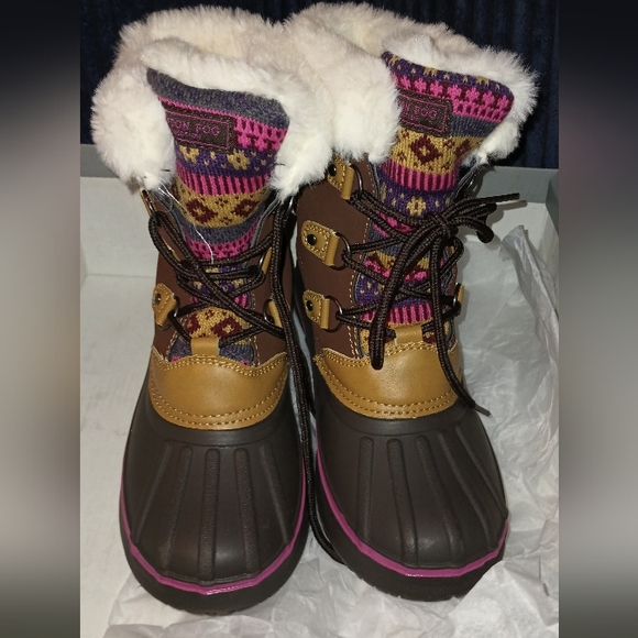 Girls size 3m leather uppers London fog collection - Picture 2 of 5